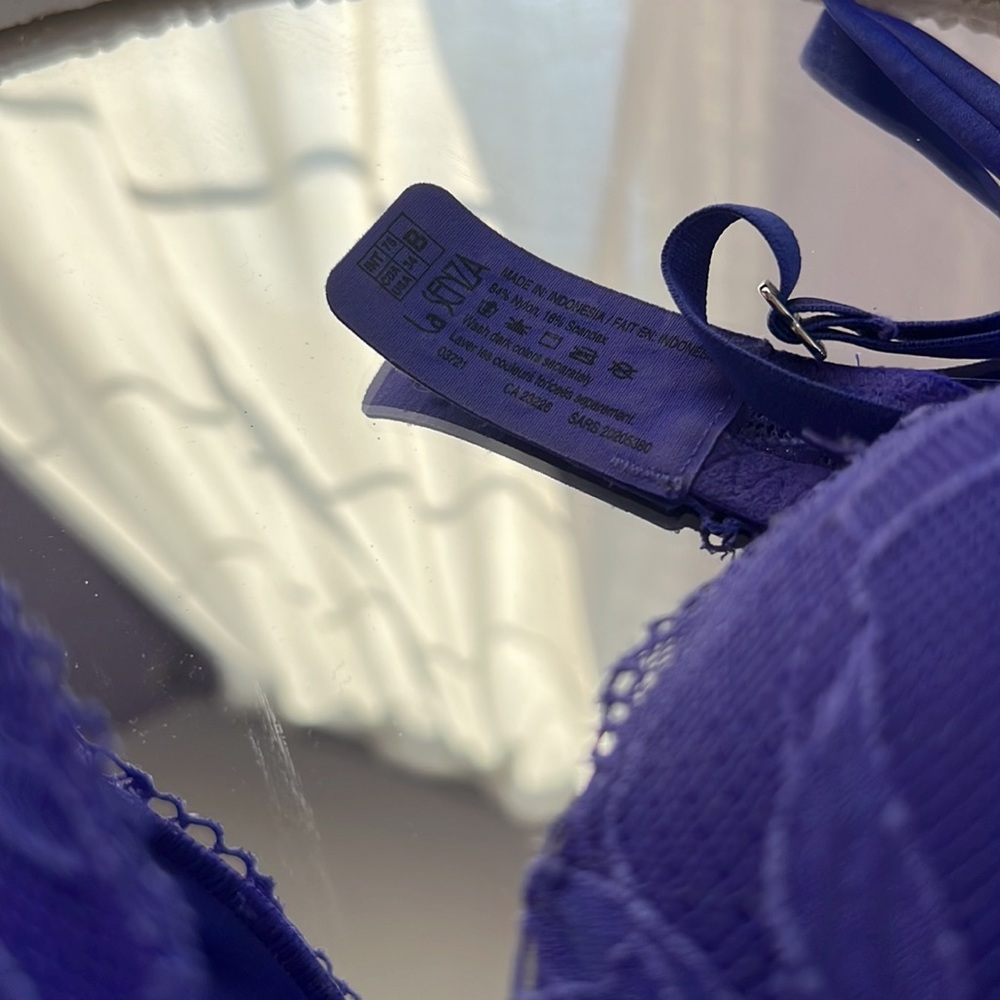Bra - Picture 3 of 6